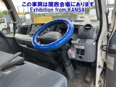 MITSUBISHI CANTER