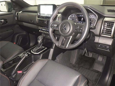 MITSUBISHI TRITON