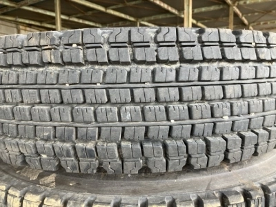 OTHER  TIRE SET 