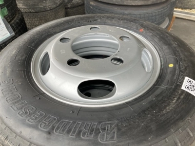 OTHER  TIRE SET 