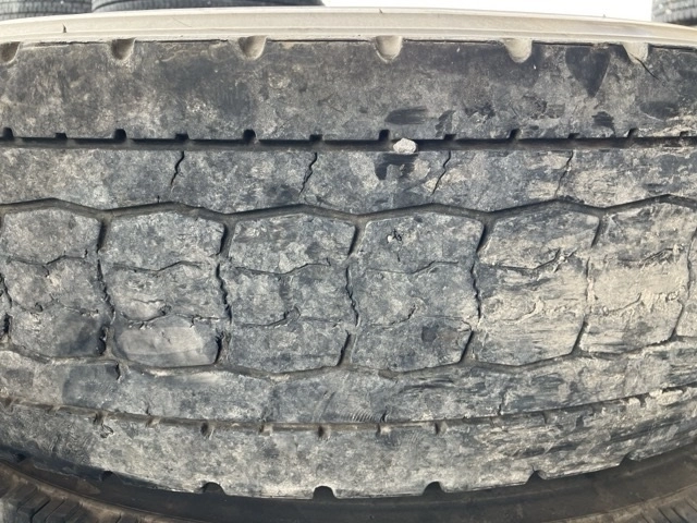OTHER  TIRE SET