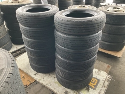 OTHER  TIRE SET 