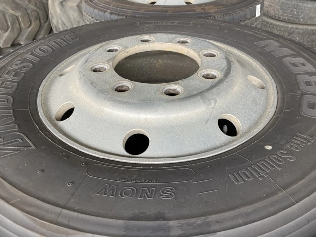 OTHER  TIRE SET