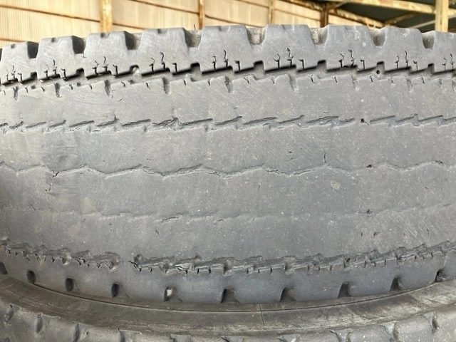 OTHER  TIRE SET