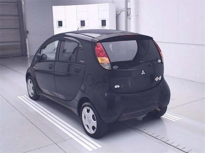 MITSUBISHI I