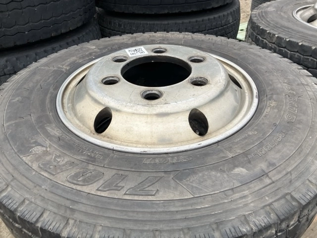 OTHER  TIRE SET