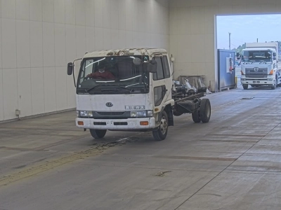 NISSAN UD