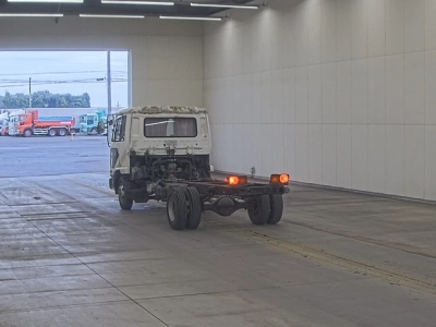 NISSAN UD