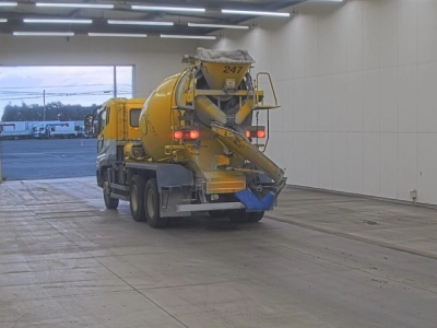 MITSUBISHI FUSO SUPER GREAT