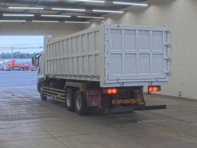MITSUBISHI FUSO SUPER GREAT