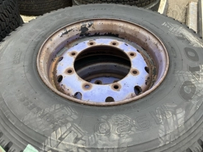 OTHER  TIRE SET 