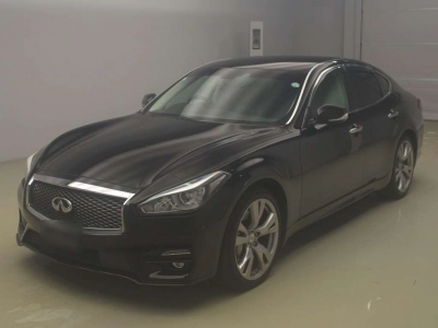 NISSAN FUGA