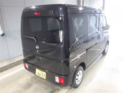 NISSAN CLIPPER VAN