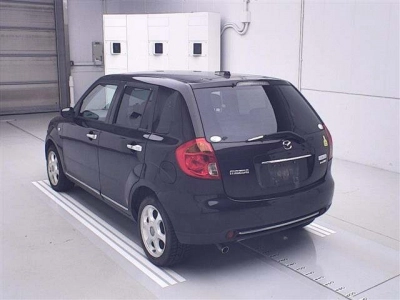 MAZDA VERISA