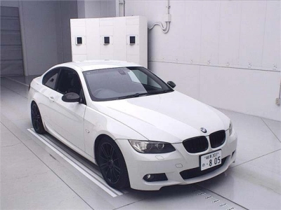 BMW 3 SERIES