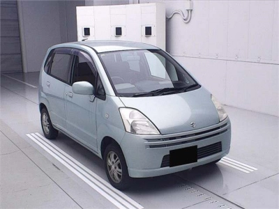 SUZUKI MRWAGON