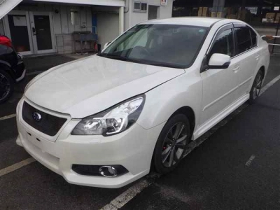 SUBARU LEGACY B4