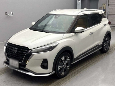 NISSAN KICKS