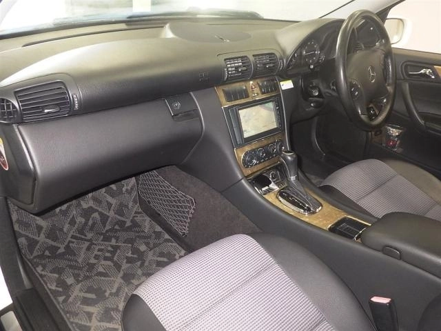 MERCEDES BENZ C CLASS