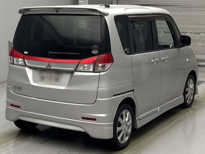 MITSUBISHI DELICA D:2