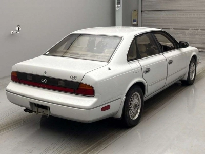 NISSAN INFINITI Q45