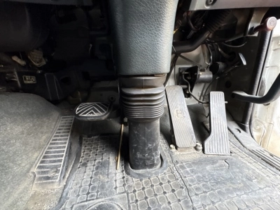 NISSAN UD