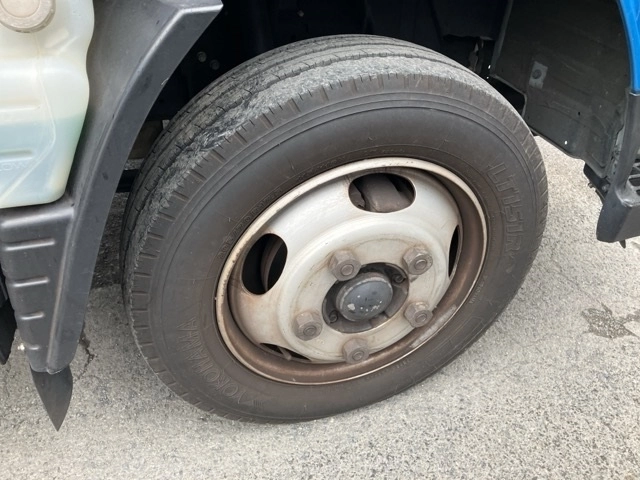 MITSUBISHI CANTER