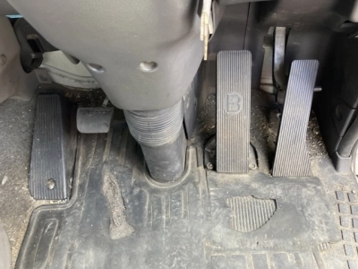 NISSAN UD