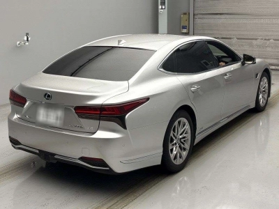 LEXUS LS