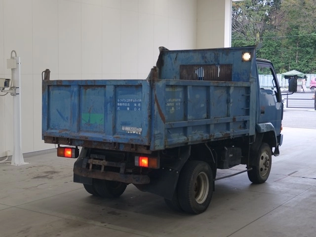 MITSUBISHI CANTER