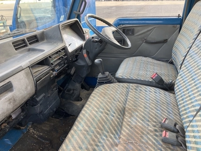 MITSUBISHI CANTER