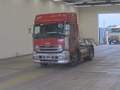 NISSAN UD
