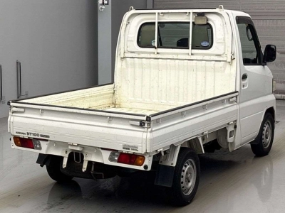 NISSAN NT100 CLIPPER