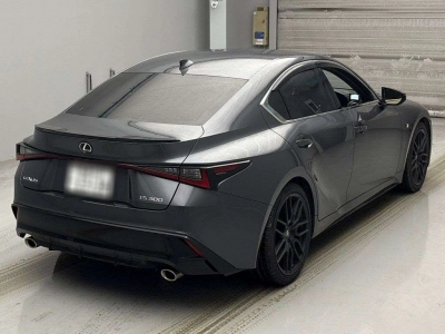 LEXUS IS
