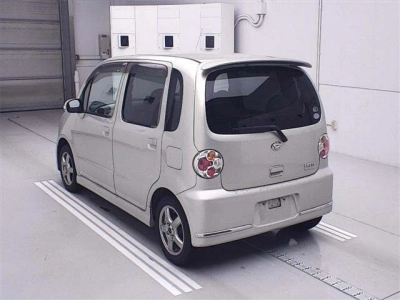 DAIHATSU MOVE LATTE