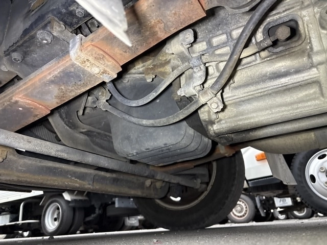 MITSUBISHI CANTER