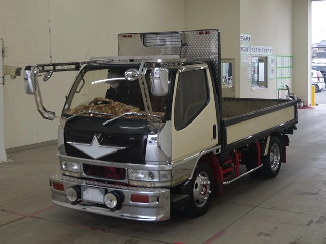 MITSUBISHI CANTER