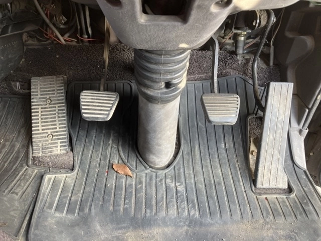MITSUBISHI CANTER