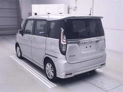 MITSUBISHI DELICA D:2