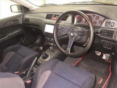 MITSUBISHI LANCER