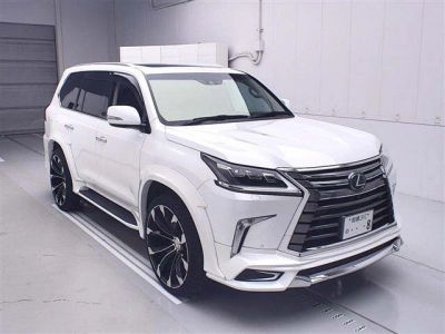 LEXUS LX