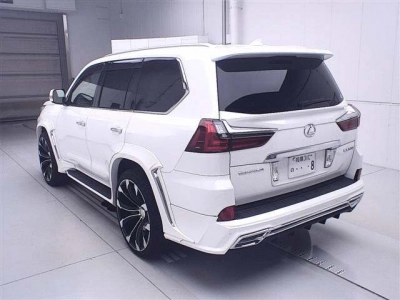 LEXUS LX