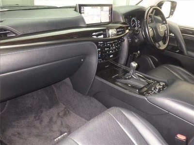 LEXUS LX