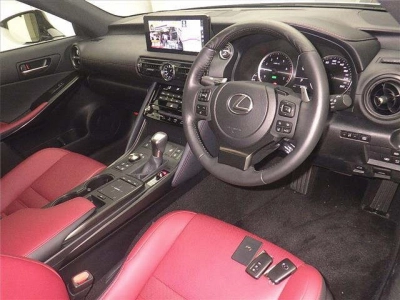 LEXUS IS