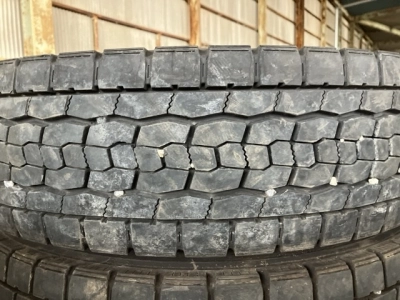 OTHER  TIRE SET
