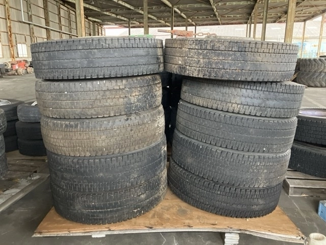 OTHER  TIRE SET