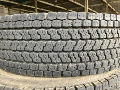 OTHER  TIRE SET
