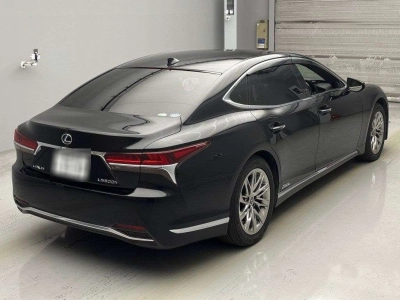 LEXUS LS