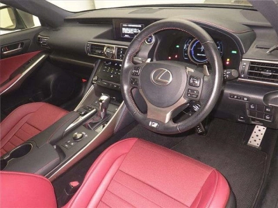LEXUS IS