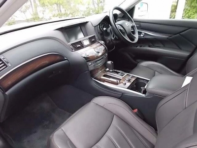 NISSAN FUGA